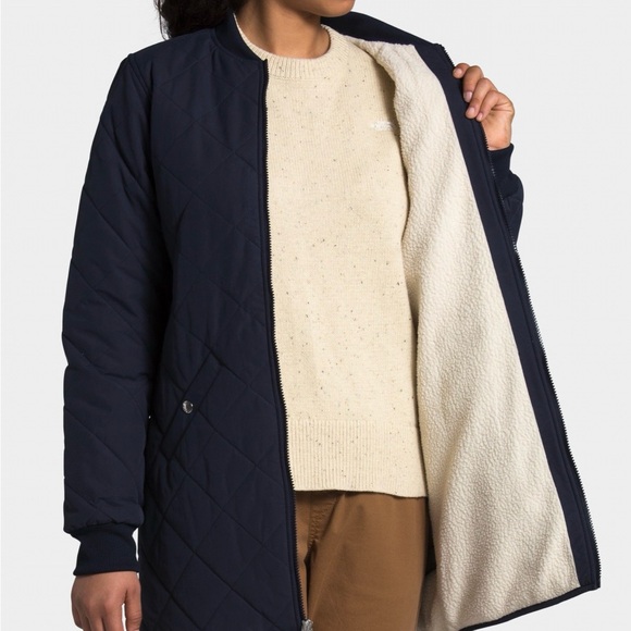 The North Face Women's Black Quilted Cuchillo Puffer Jacket - Picture 2 of 10